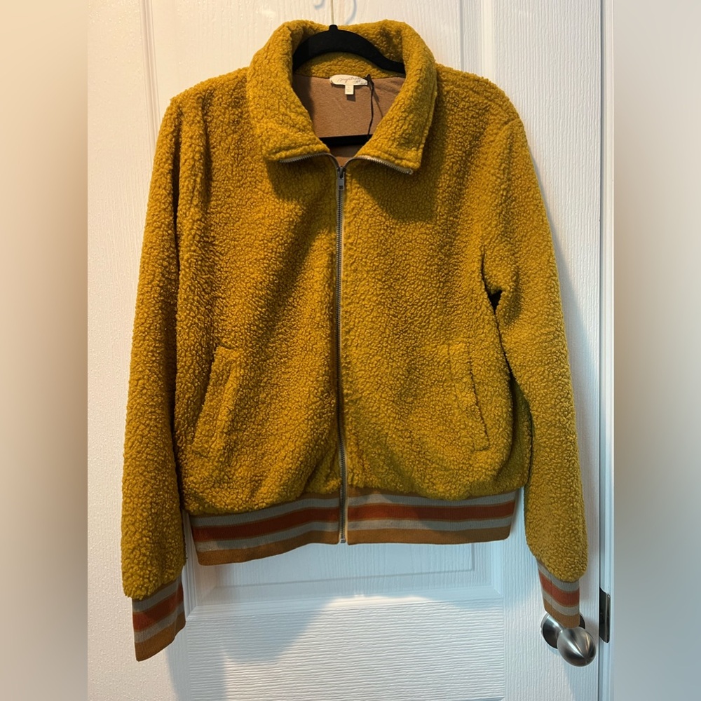 NWOT Mystree 70’s Bomber Jacket